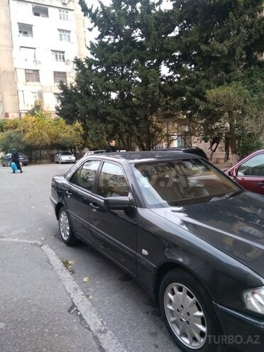 Mercedes  1999, 530,000 km - 2.2 л - Bakı