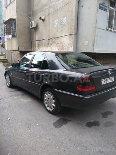 Mercedes  1999, 530,000 km - 2.2 л - Bakı