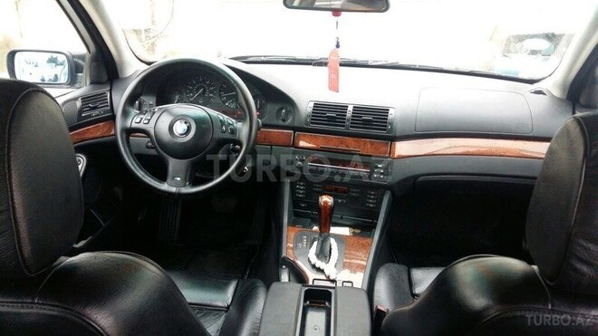 BMW 525 2002, 230,000 km - 2.5 l - Bakı