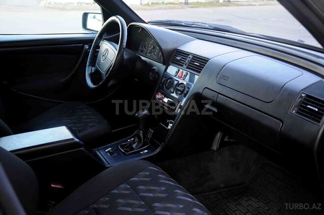 Mercedes C 180 1997, 270,000 km - 1.8 l - İsmayıllı