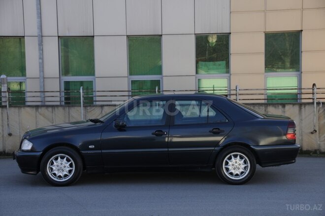 Mercedes C 180 1997, 270,000 km - 1.8 l - İsmayıllı