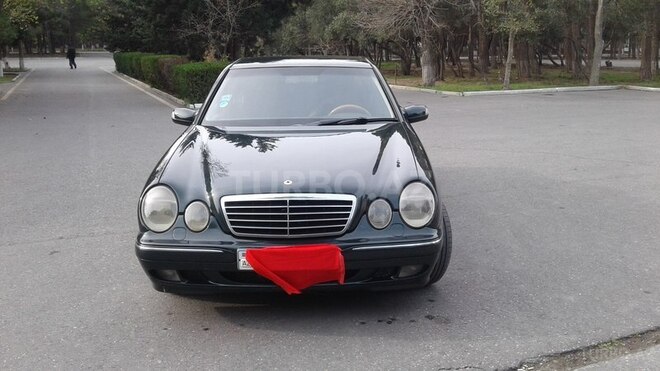 Mercedes E 220 2000, 288,000 km - 2.2 l - Bakı