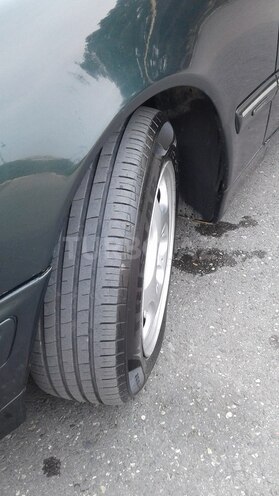 Mercedes E 220 2000, 288,000 km - 2.2 l - Bakı