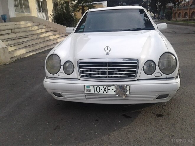 Mercedes E 220 1995, 464,487 km - 2.2 л - Balakən