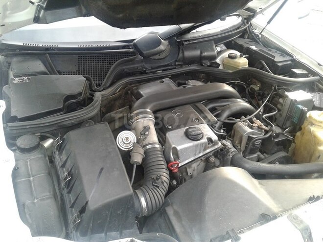 Mercedes E 220 1995, 464,487 km - 2.2 л - Balakən