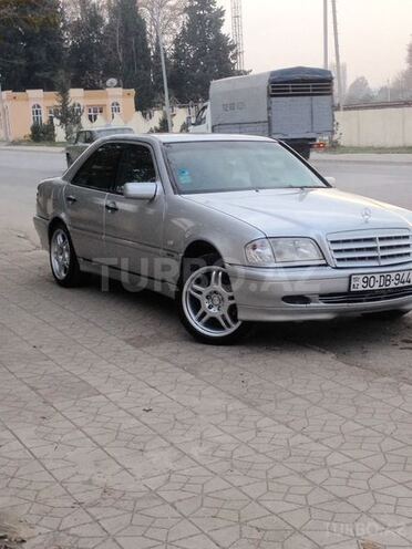 Mercedes C 240 2000, 258,000 km - 2.4 л - Bərdə