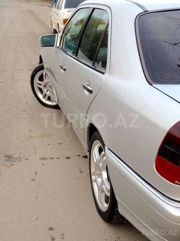 Mercedes C 240 2000, 258,000 km - 2.4 л - Bərdə