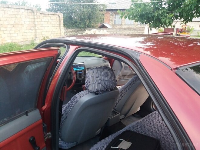 BMW 318 1996, 273,000 km - 1.8 l - Qəbələ