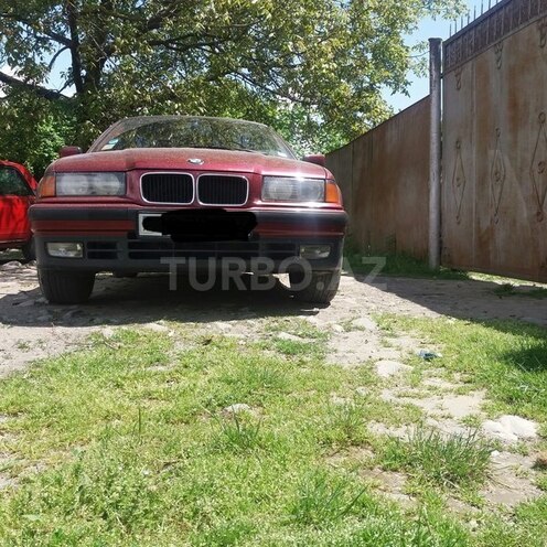BMW 318 1996, 273,000 km - 1.8 l - Qəbələ