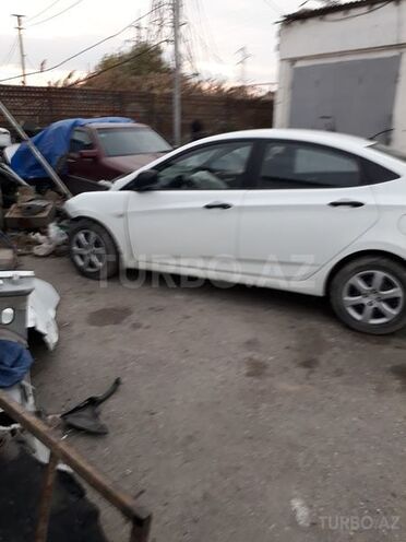 Hyundai Accent 2014, 75,000 km - 1.4 l - Sumqayıt