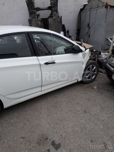 Hyundai Accent 2014, 75,000 km - 1.4 l - Sumqayıt