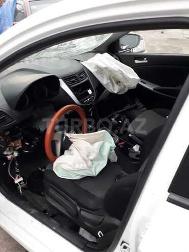 Hyundai Accent 2014, 75,000 km - 1.4 l - Sumqayıt