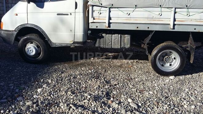 GAZ 330202-740 1999, 180,000 km - 0.3 л - Quba