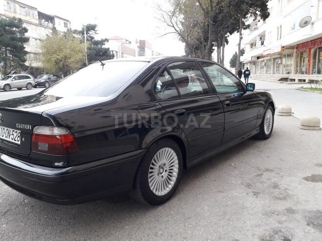 BMW 528 1996, 220,000 km - 2.8 l - Sumqayıt