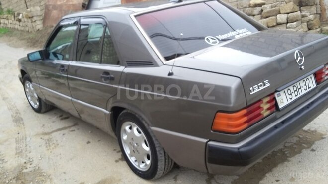 Mercedes 190 1993, 325,460 km - 2.3 l - Bakı