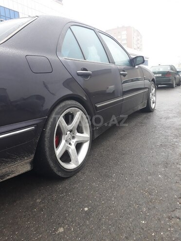 Mercedes E 240 2000, 232,310 km - 2.4 l - Bakı
