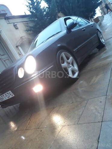 Mercedes E 240 2000, 232,310 km - 2.4 l - Bakı