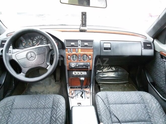 Mercedes C 180 1993, 27,300 km - 1.8 л - Zaqatala