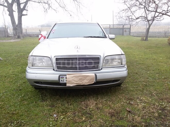 Mercedes C 180 1993, 27,300 km - 1.8 л - Zaqatala