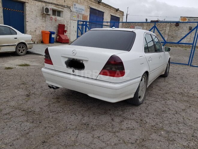 Mercedes C 280 1997, 141,000 km - 2.8 l - Bakı