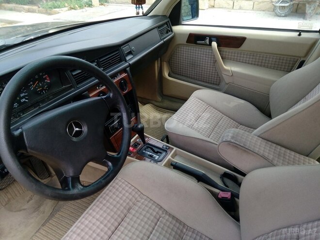 Mercedes 190 1991, 330,000 km - 2.0 л - Bakı