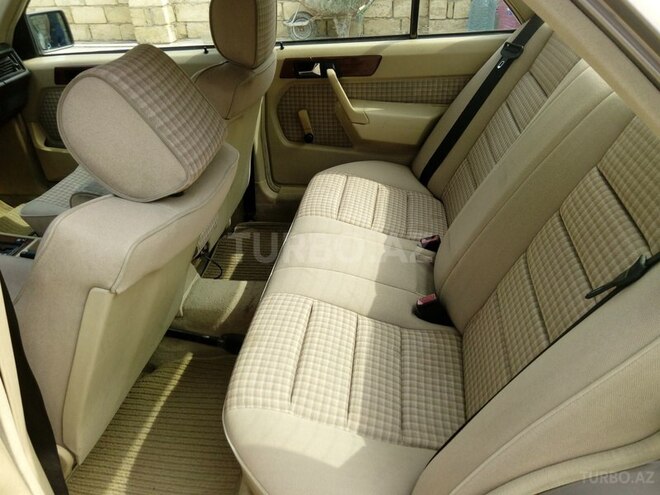 Mercedes 190 1991, 330,000 km - 2.0 л - Bakı