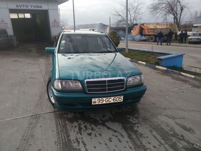 Mercedes C 180 1999, 383,000 km - 1.8 l - Qəbələ