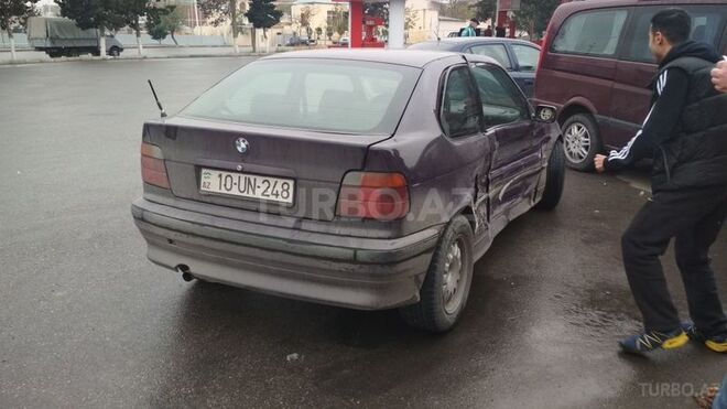 BMW 318 1994, 325,000 km - 1.8 l - Bakı