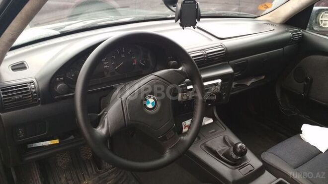 BMW 318 1994, 325,000 km - 1.8 l - Bakı