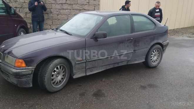 BMW 318 1994, 325,000 km - 1.8 l - Bakı