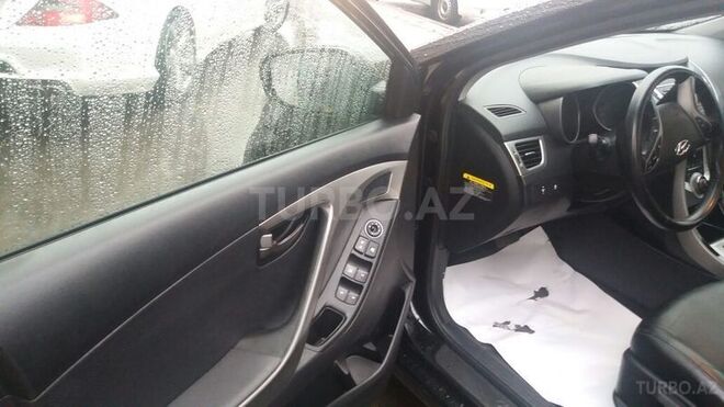 Hyundai Elantra 2011, 125,800 km - 1.8 л - Bakı