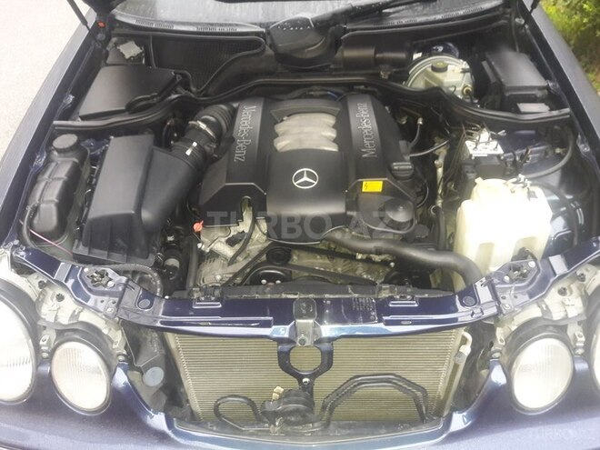 Mercedes E 240 2000, 156,000 km - 2.4 л - Bakı
