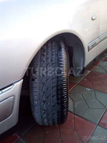 Mercedes E 220 1998, 319,000 km - 2.2 l - Bakı
