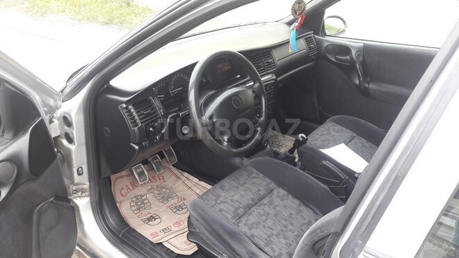 Opel Vectra 1998, 326,000 km - 1.8 l - Sumqayıt