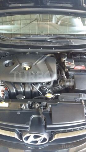 Hyundai Elantra 2011, 12,300 km - 1.8 l - Gəncə