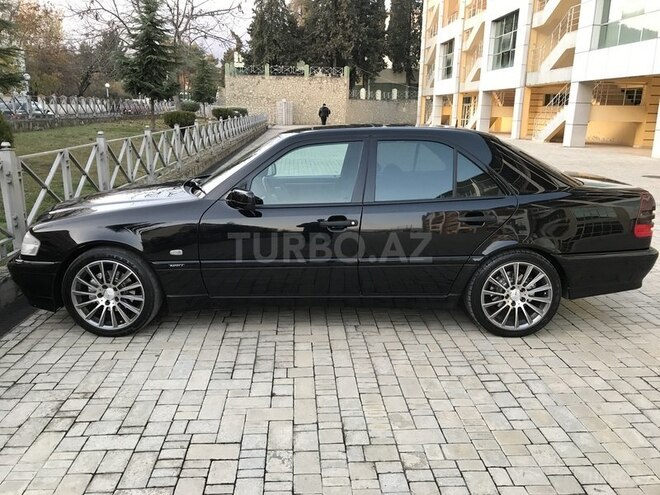 Mercedes C 240 1998, 179,900 km - 2.4 л - Zaqatala