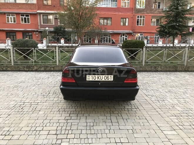 Mercedes C 240 1998, 179,900 km - 2.4 л - Zaqatala