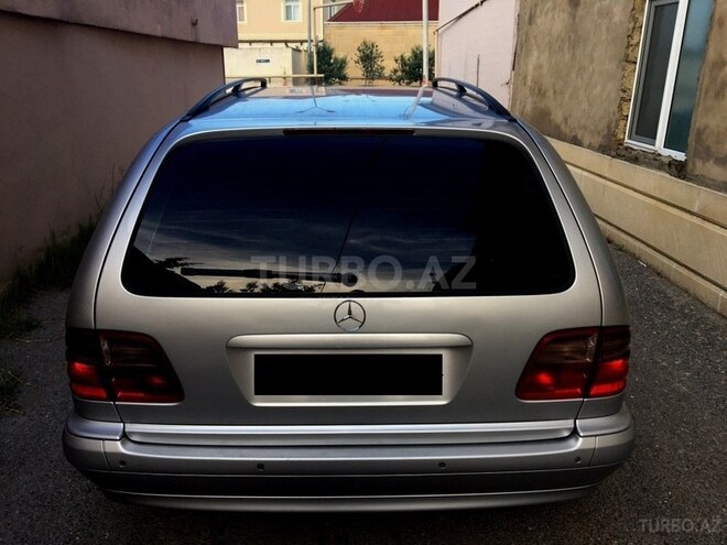 Mercedes E 220 2000, 450,000 km - 2.2 l - Bakı