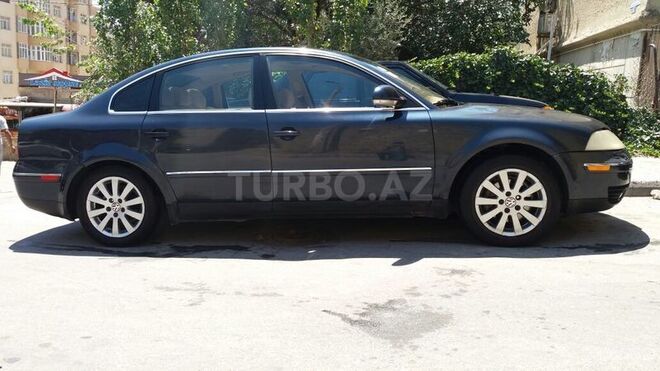 Volkswagen Passat 2004, 293,000 km - 1.8 л - Bakı