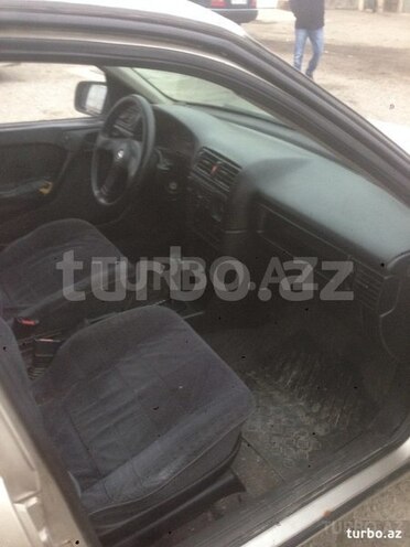 Opel Vectra 1992, 285,000 km - 1.8 л - Sumqayıt