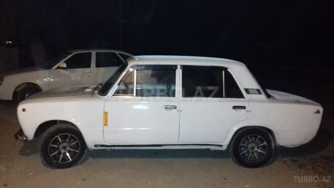 LADA (VAZ) 21011 1984, 250,000 km - 1.1 л - Sabirabad