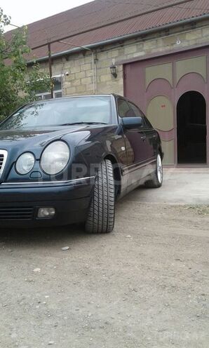 Mercedes E 280 1996, 312,100 km - 2.8 л - Gəncə