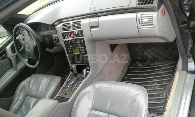 Mercedes E 280 1996, 312,100 km - 2.8 л - Gəncə
