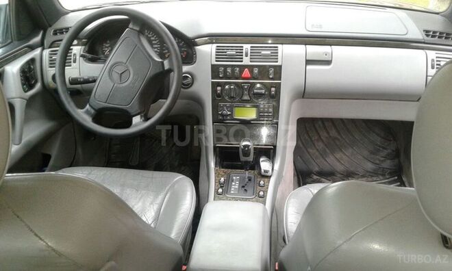 Mercedes E 280 1996, 312,100 km - 2.8 л - Gəncə
