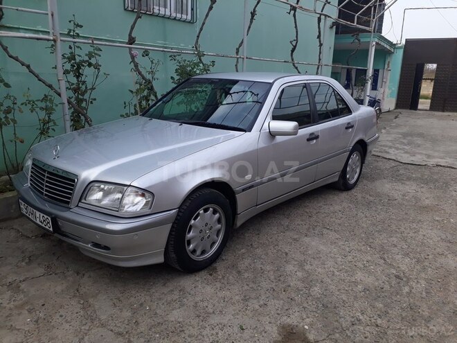 Mercedes C 240 1999, 240,000 km - 2.4 l - Mingəçevir
