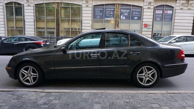 Mercedes E 320 2013, 150,000 km - 1.6 l - Bakı