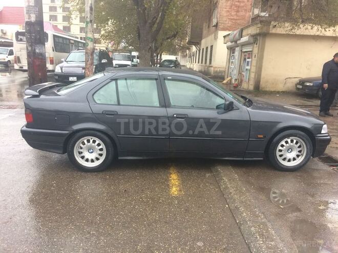 BMW 318 1998, 350,000 km - 0.2 l - Bakı