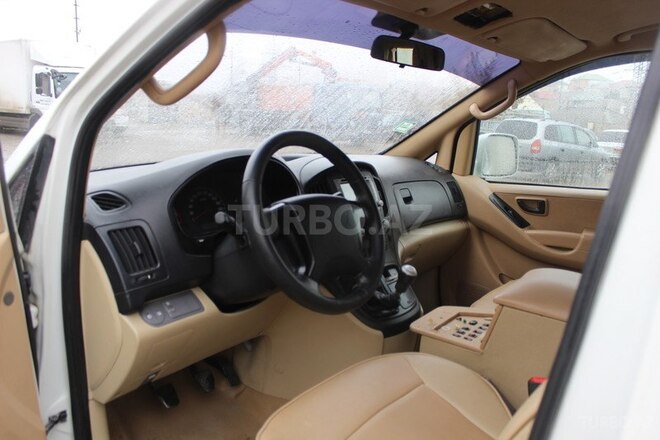 Hyundai H-1 2009, 179,000 km - 2.5 l - Bakı