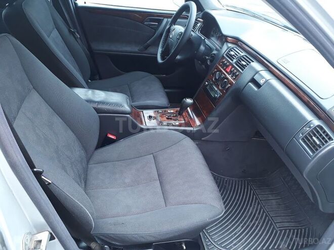 Mercedes E 220 2000, 295,645 km - 0.2 l - Bakı