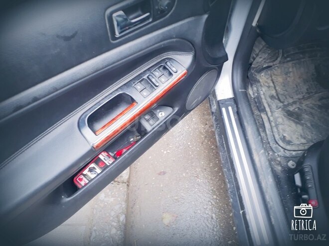 Volkswagen Passat 2002, 190,000 km - 0.3 l - Sumqayıt